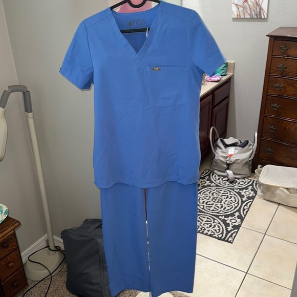 Figs Light Blue Scrubs XSTall - Picture 3 of 8